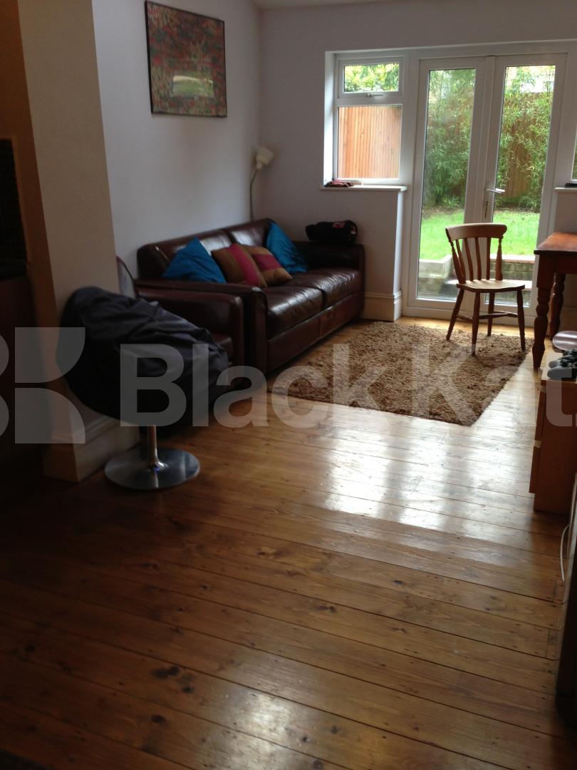 			NEW INSTRUCTION, 3 Bedroom, 1 bath, 1 reception Ground Floor Flat			 Cavendish Road, Clapham South 